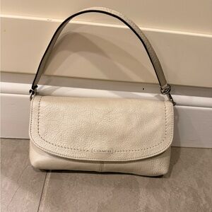 Coach Campbell Cream Pebbled Leather Large Convertible Wristlet Clutch